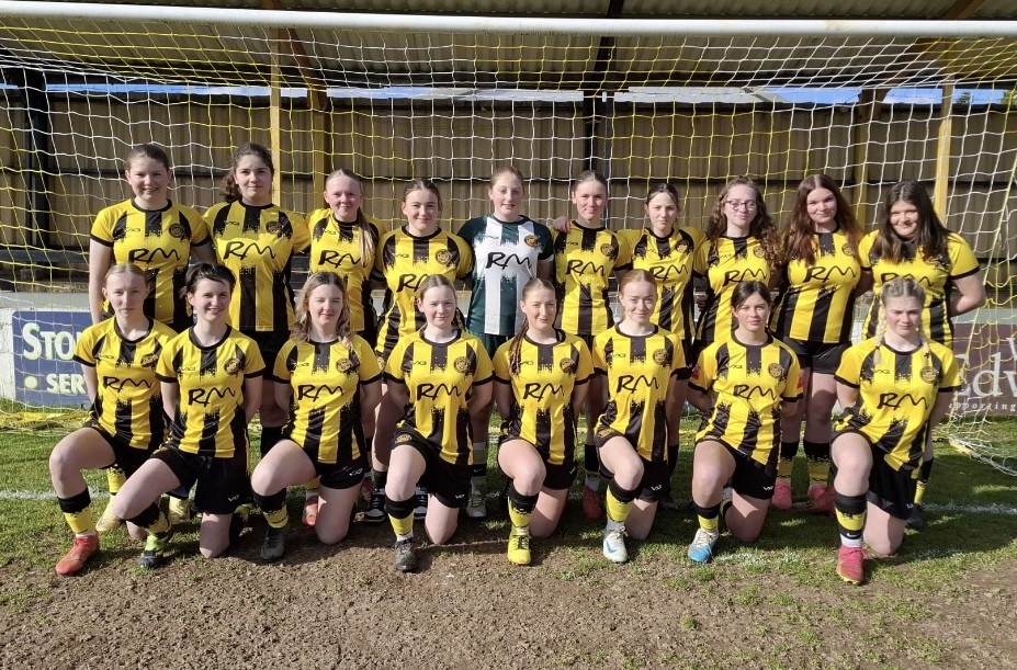 Tiverton HIgh SChool students with League 2 with Tiverton Town U16 team